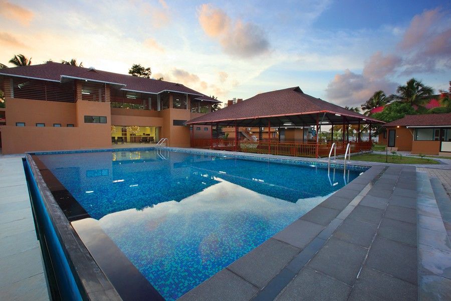 Grand Ayur Island Hotel Perumbalam Luaran gambar