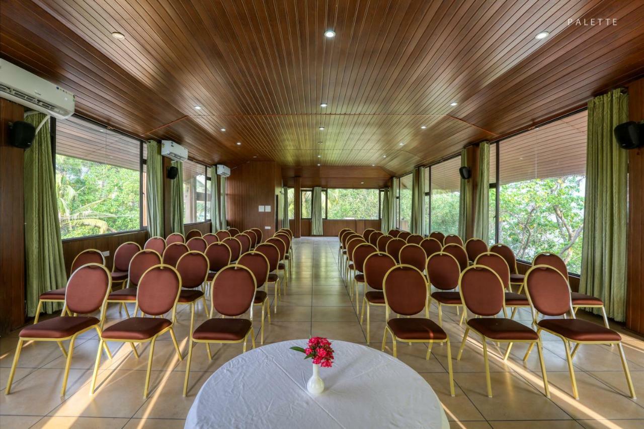 Grand Ayur Island Hotel Perumbalam Luaran gambar